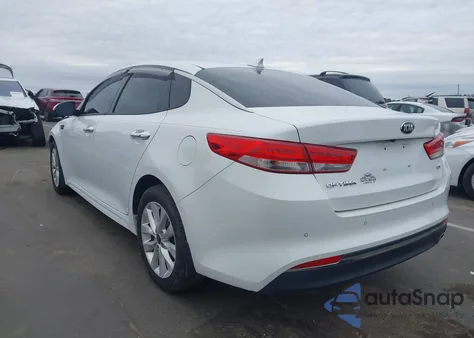 2018 Kia Optima Ex z USA, uszkodzony, nr VIN 5XXGU4L38JG182305